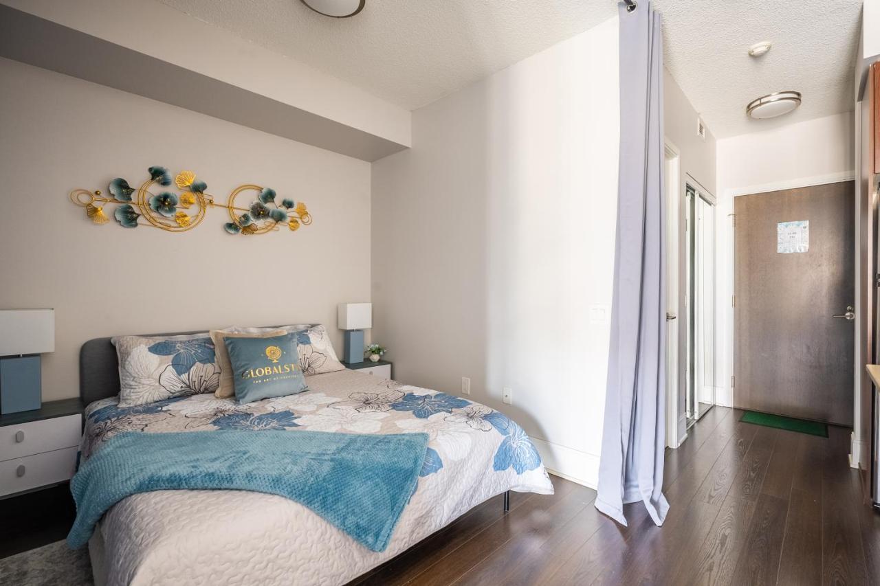 Beautiful Condos In The Heart Of Downtown By Globalstay تورونتو المظهر الخارجي الصورة