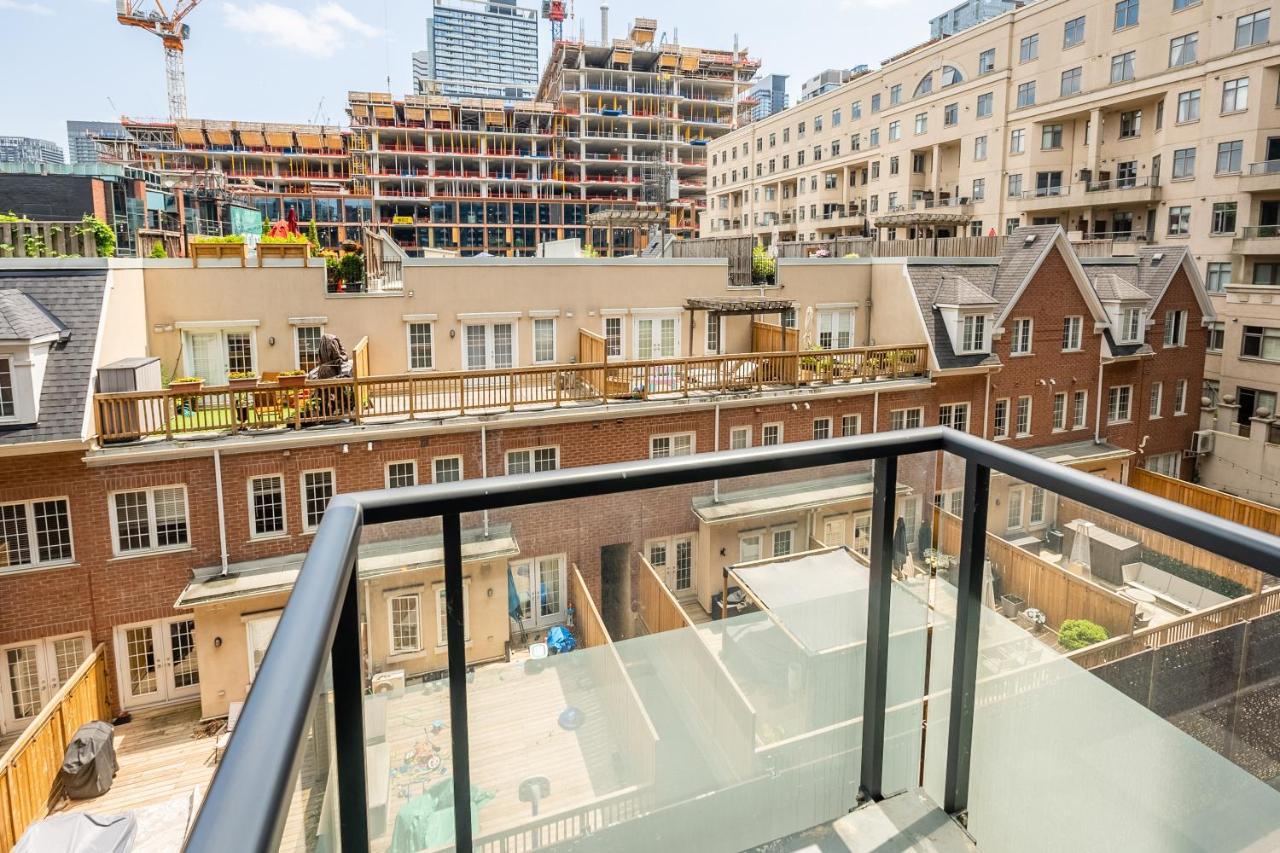 Beautiful Condos In The Heart Of Downtown By Globalstay تورونتو المظهر الخارجي الصورة