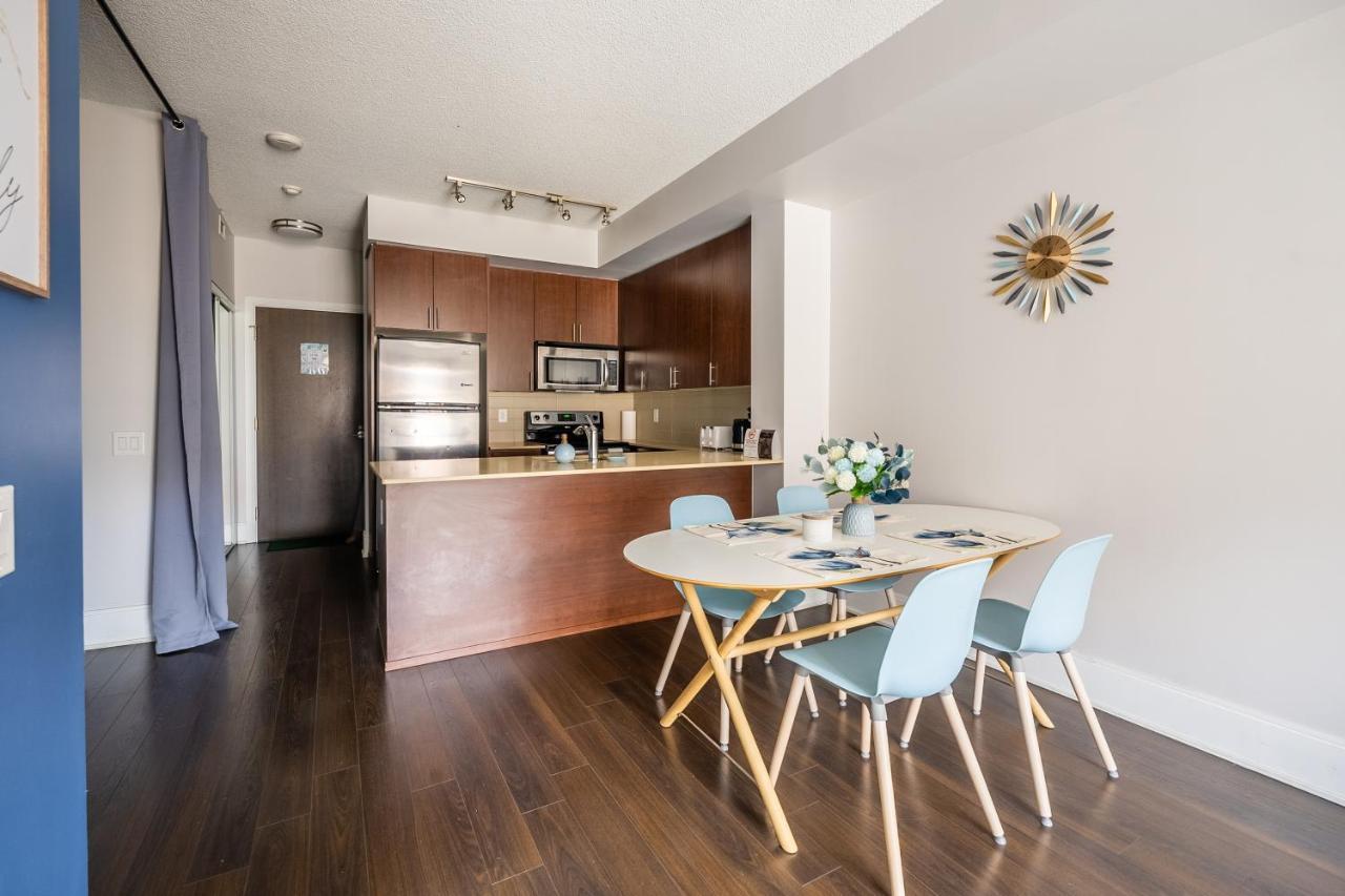Beautiful Condos In The Heart Of Downtown By Globalstay تورونتو المظهر الخارجي الصورة