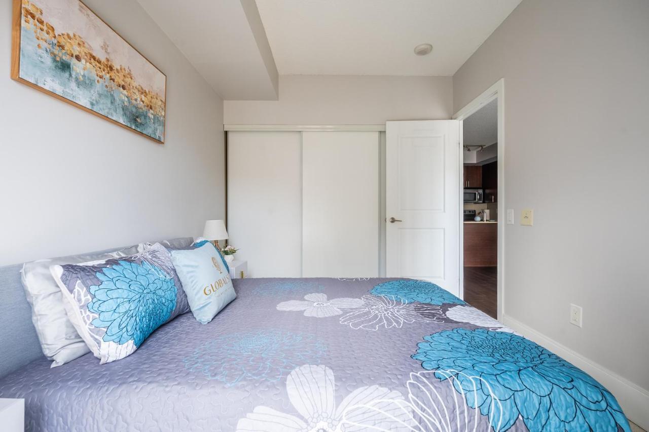 Beautiful Condos In The Heart Of Downtown By Globalstay تورونتو المظهر الخارجي الصورة